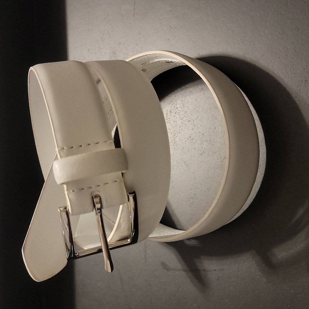 White men's belt  (32-36)